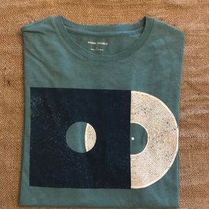 Banana republic graphic tee